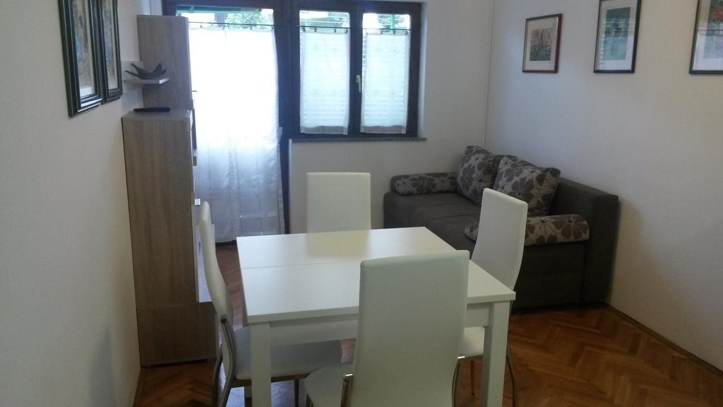 Apt Mirella Apartment Rovinj Quarto foto
